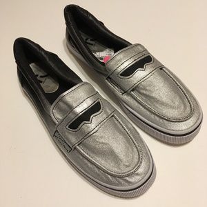 $14/2+ Report Loafers Canvas Silver Ombre Slip-On